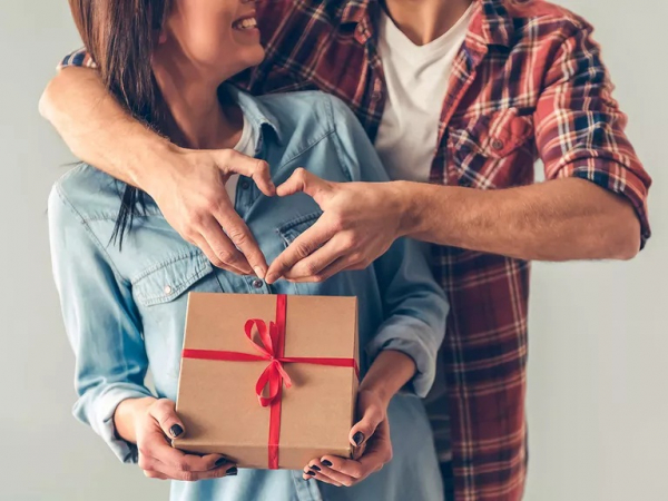 How to finding the perfect Anniversary Gifts(Collection Now)0